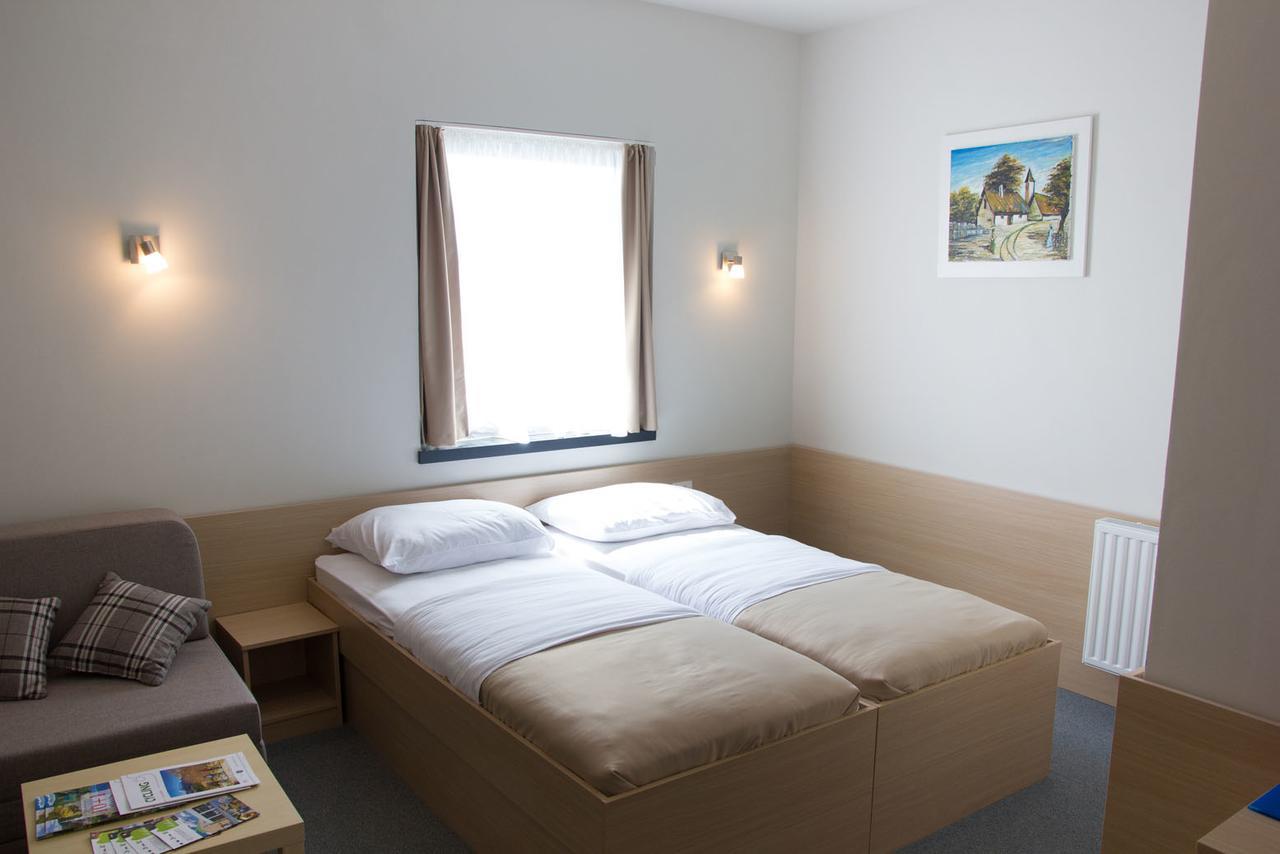 Hotel Lika Jug Brinje Dış mekan fotoğraf